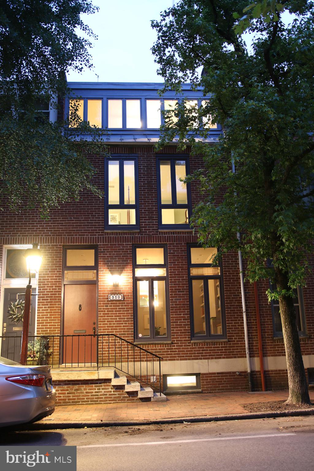 SOCIETY HILL - Residential