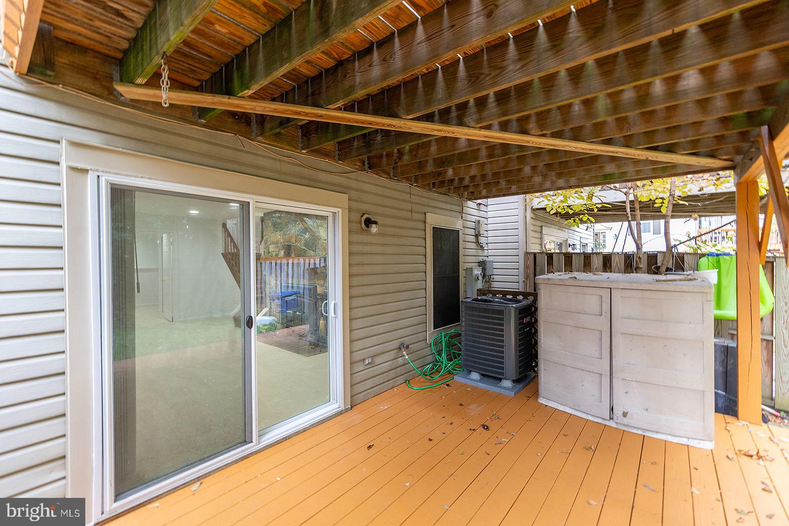 FRANKLIN FARM - Residential Lease