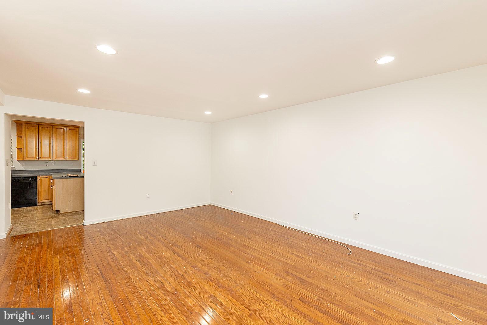 FRANKLIN FARM - Residential Lease