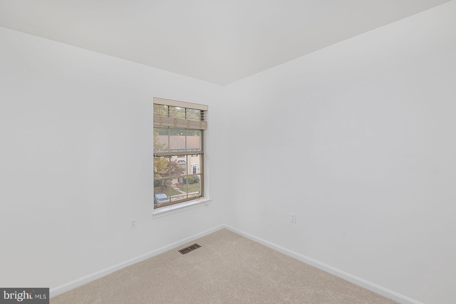 FRANKLIN FARM - Residential Lease