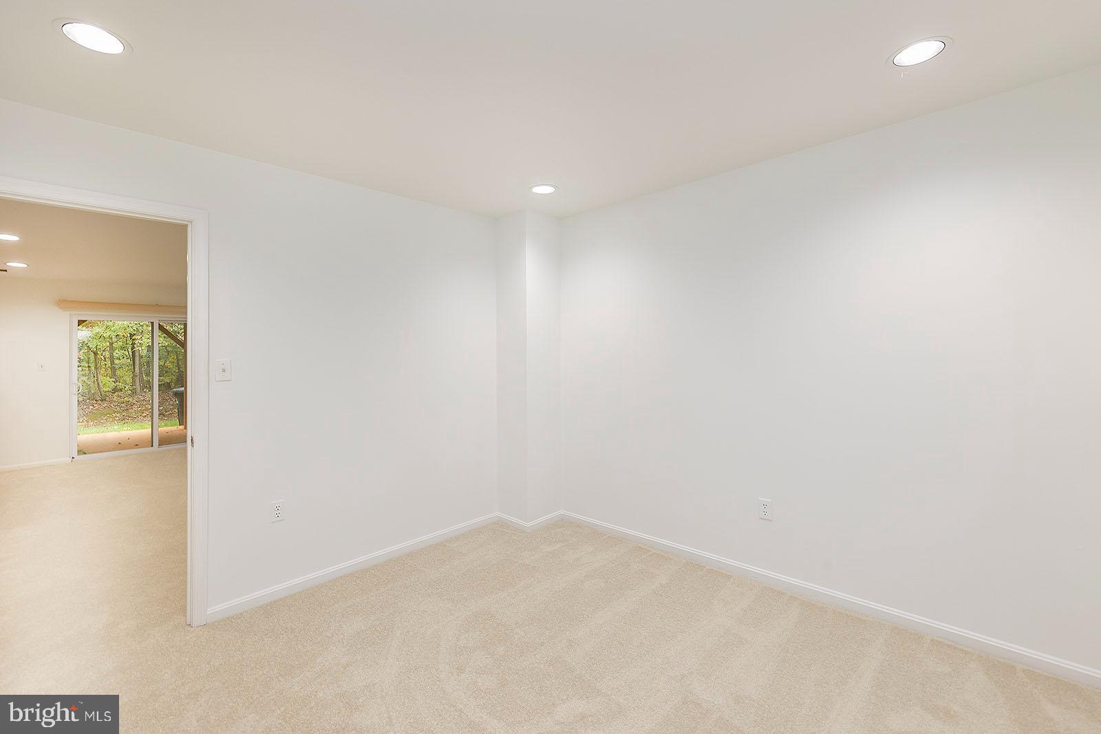 FRANKLIN FARM - Residential Lease