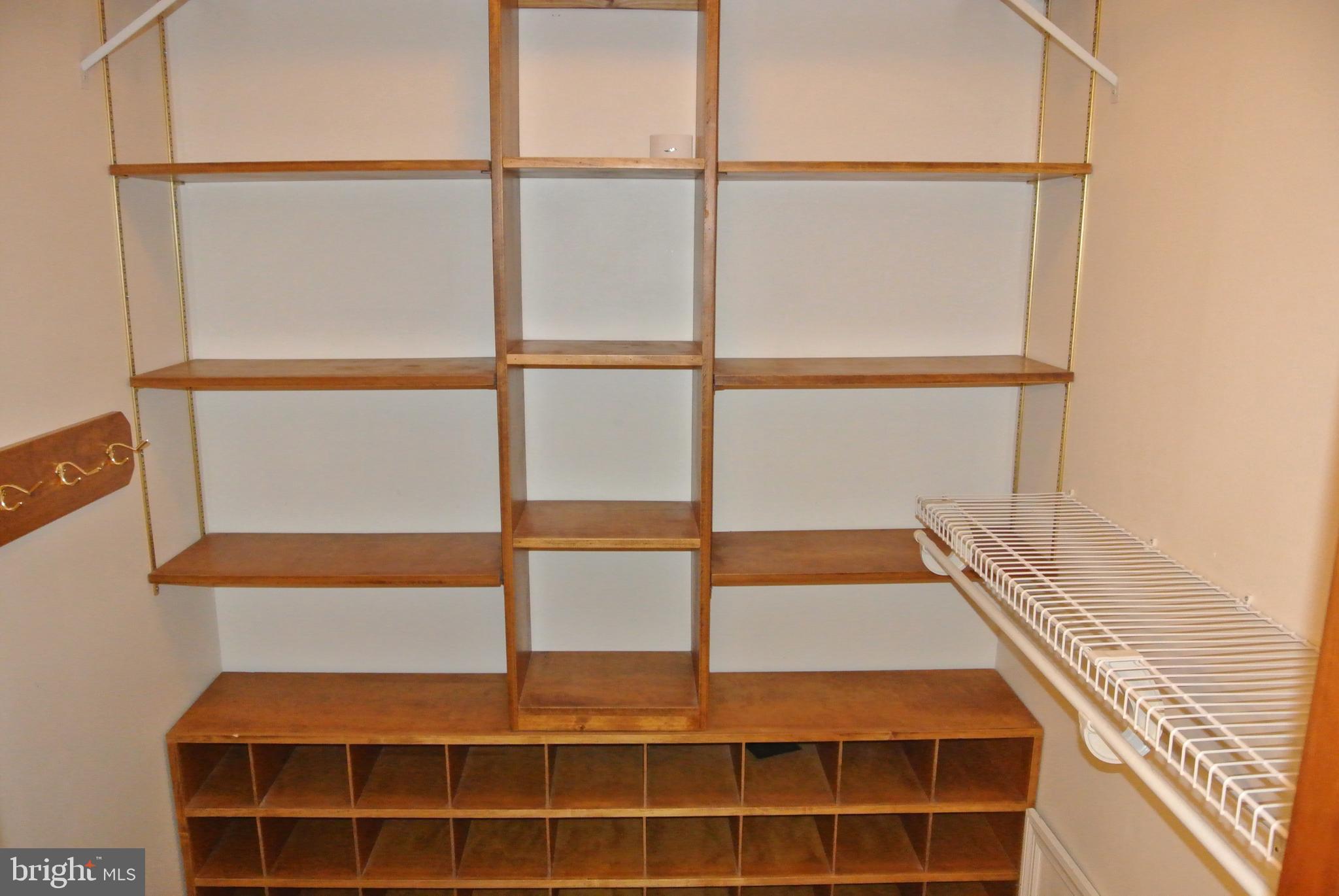 NEWPORT MANOR SUB - Residential