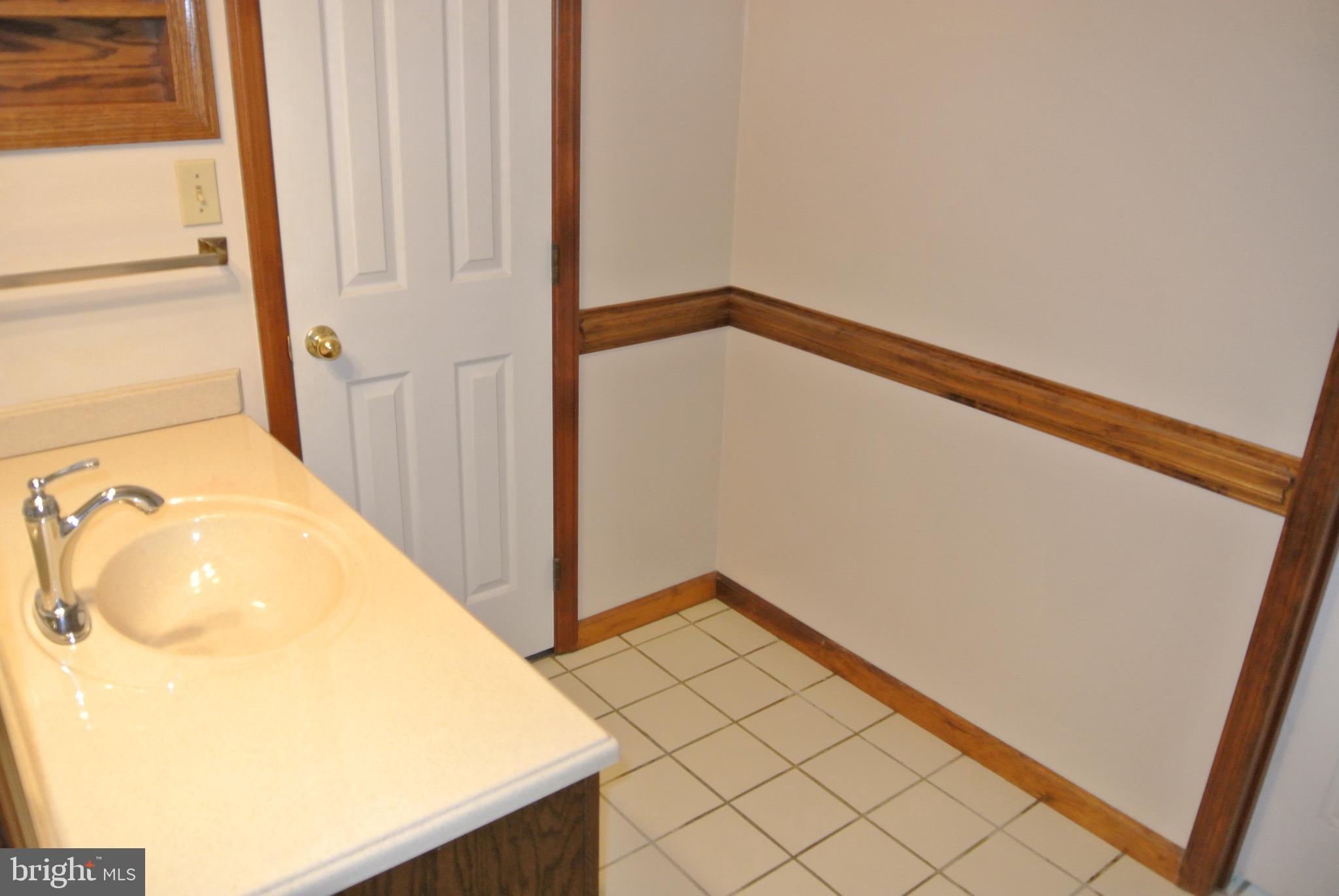 NEWPORT MANOR SUB - Residential