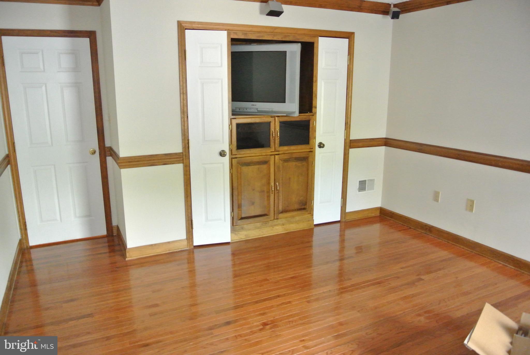 NEWPORT MANOR SUB - Residential