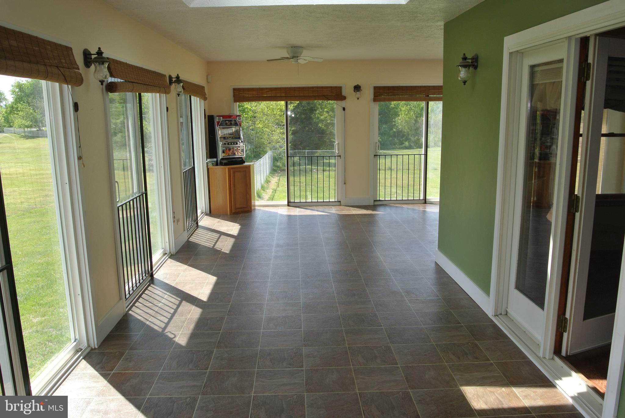 NEWPORT MANOR SUB - Residential