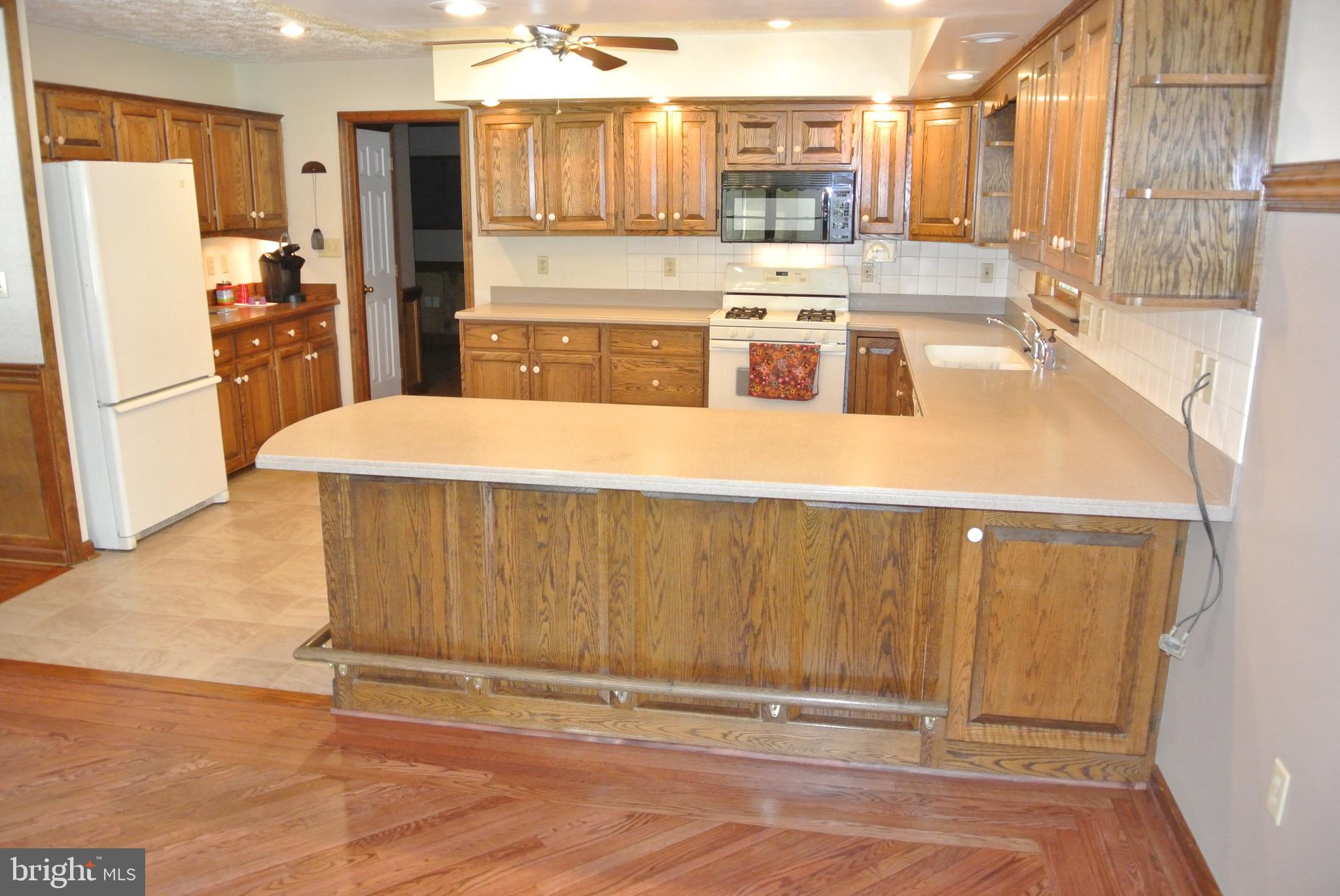 NEWPORT MANOR SUB - Residential