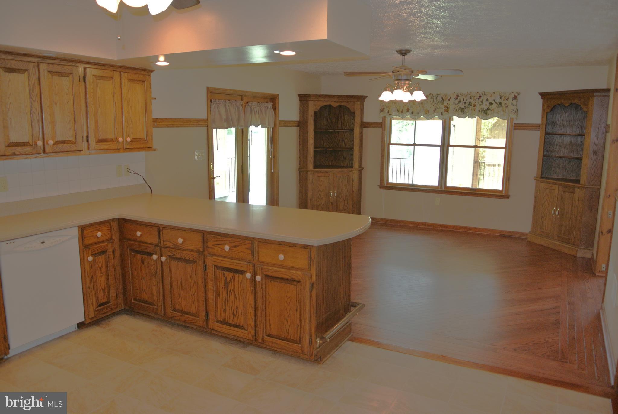 NEWPORT MANOR SUB - Residential