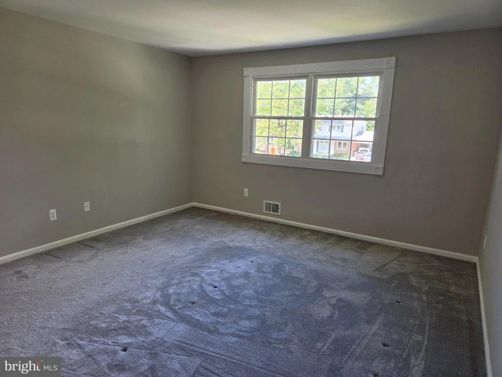 6703 Huntsman Boulevard, Springfield, VA 22152