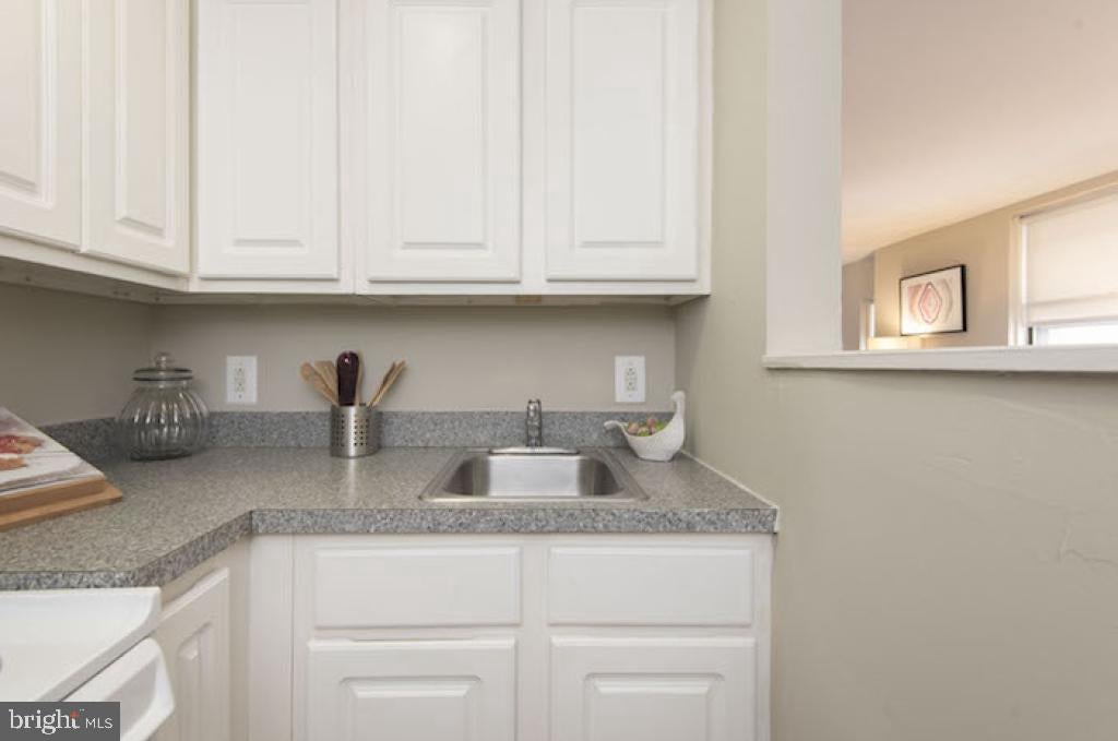 201 S 13TH STREET 202