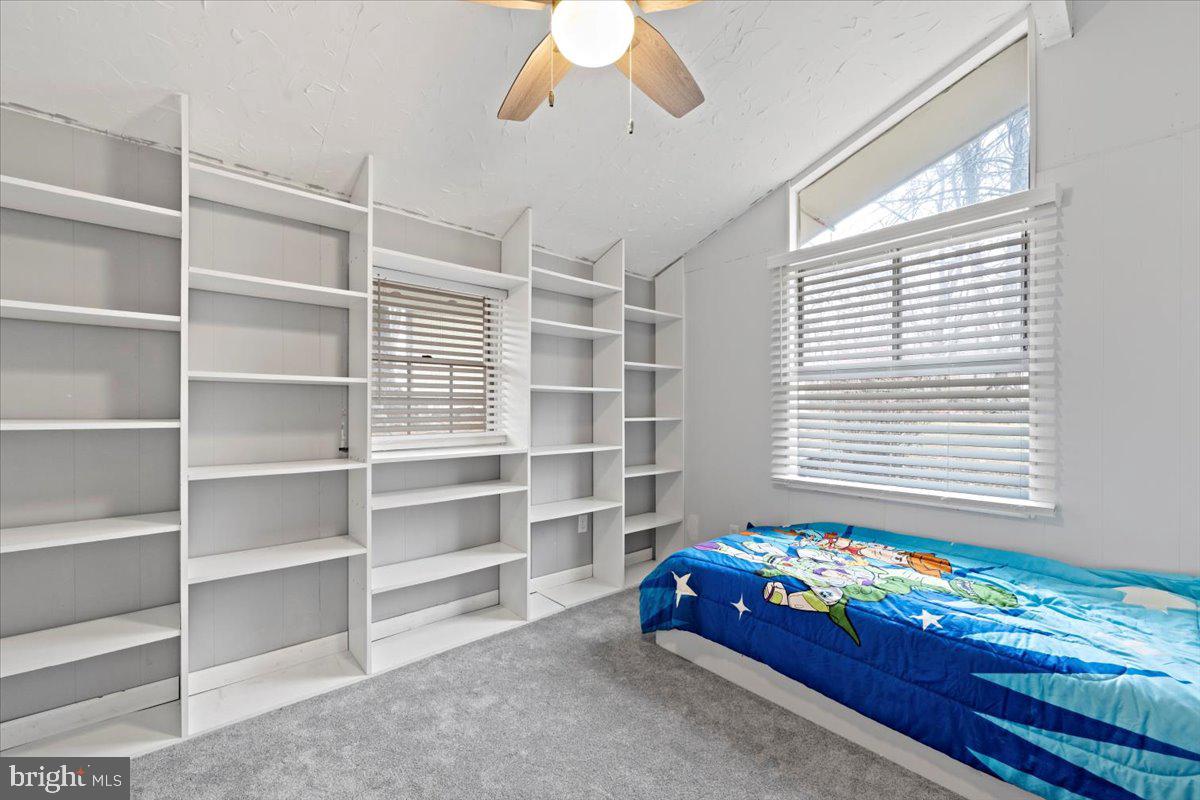 POCONO HIGHLAND LAKE - Residential