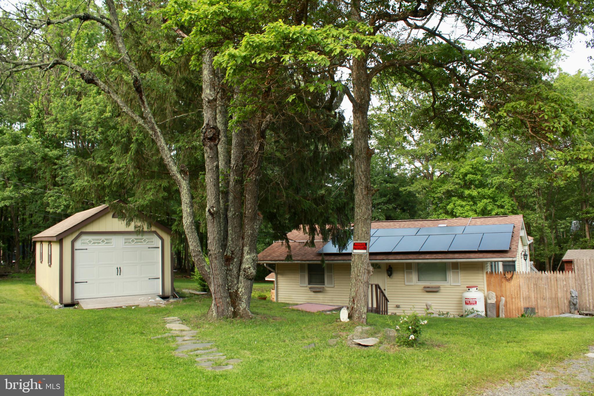 POCONO HIGHLAND LAKE - Residential