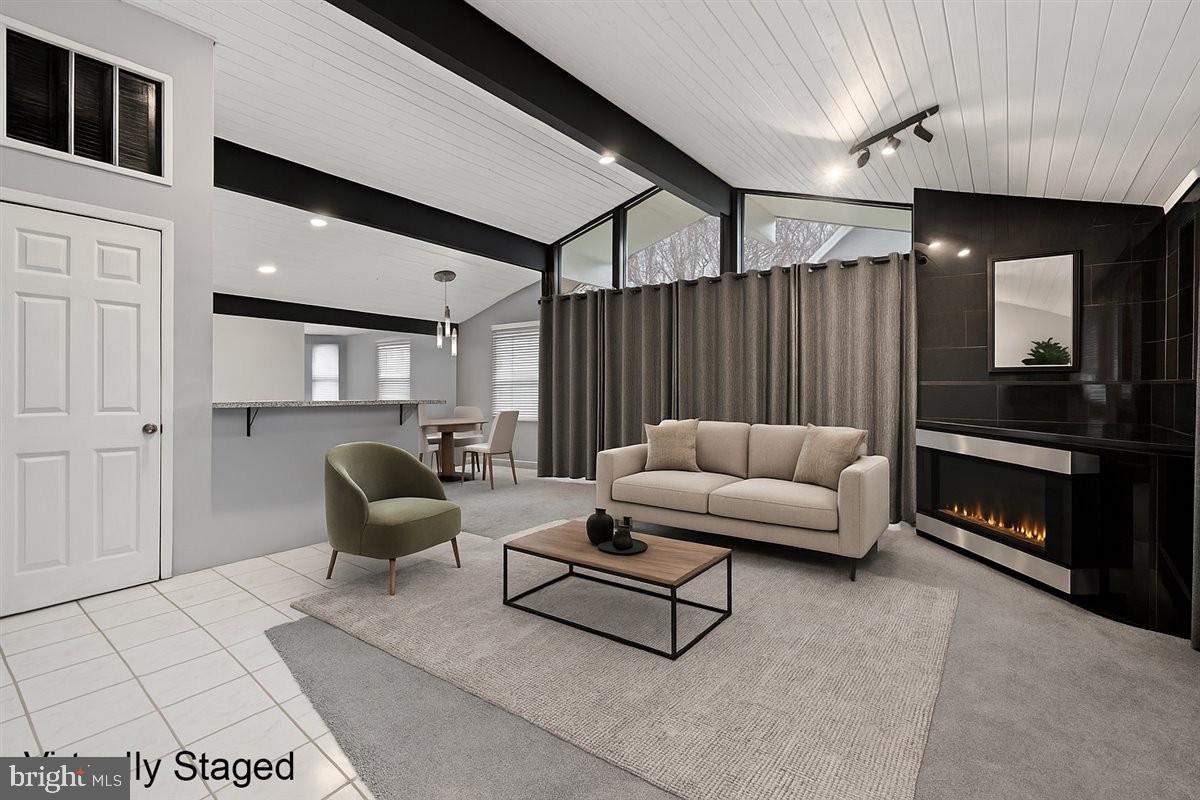 POCONO HIGHLAND LAKE - Residential