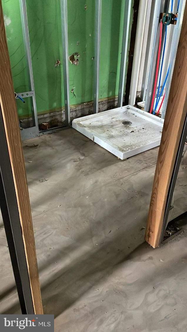 KENSINGTON - Residential