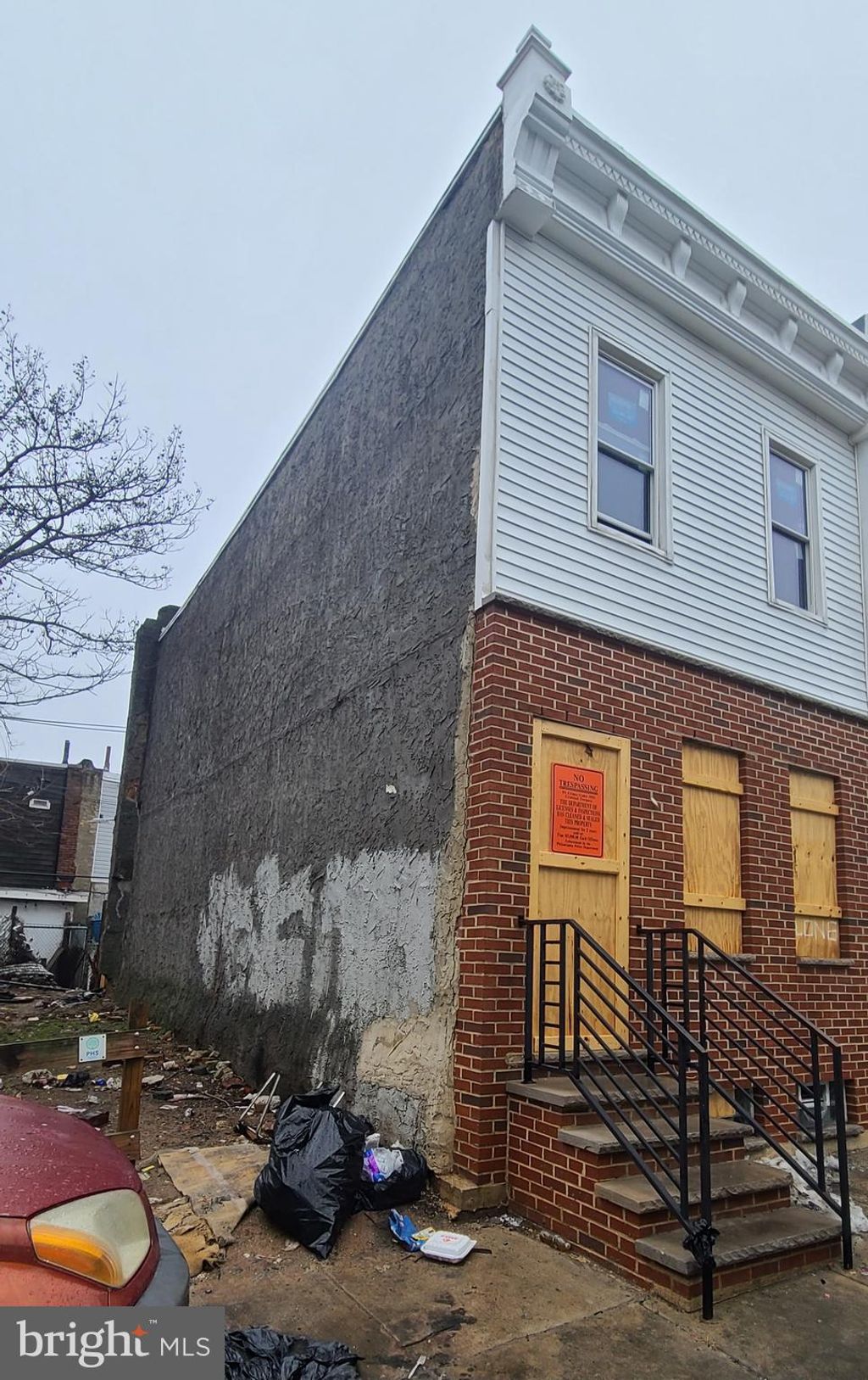 Photo of 662 E Lippincott Street, PHILADELPHIA, PA 19134 (MLS # PAPH2593054)