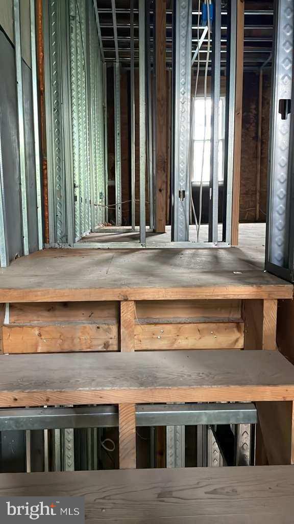 KENSINGTON - Residential