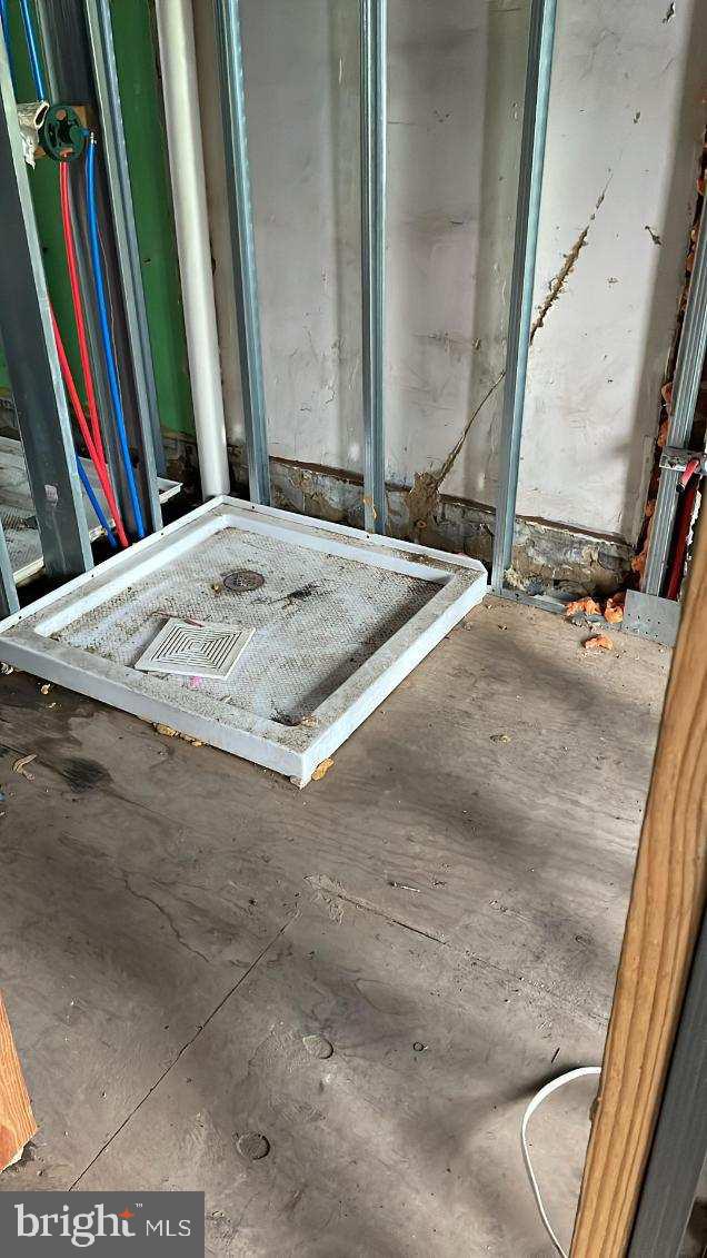 KENSINGTON - Residential