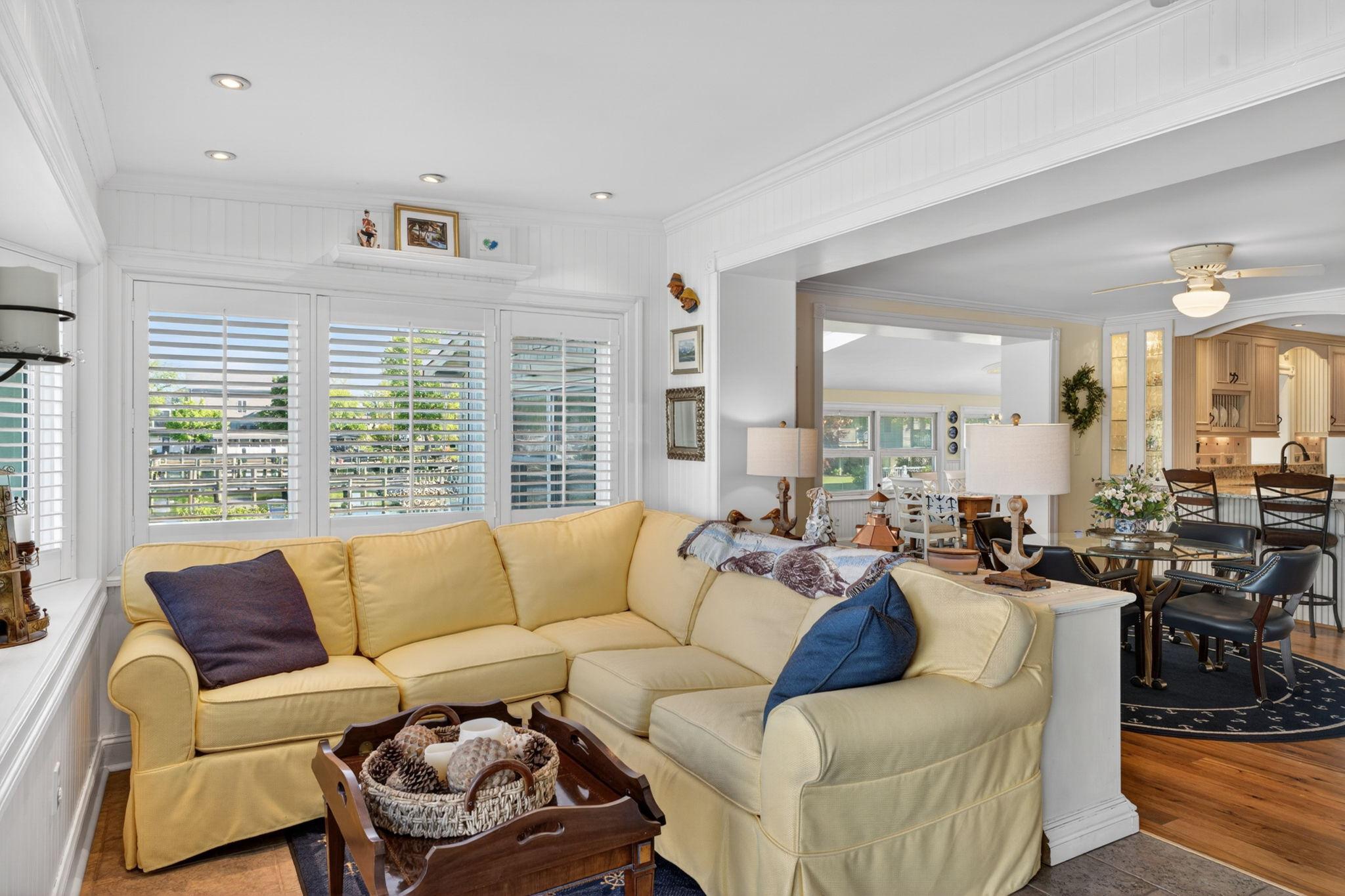 BOWLEYS QUARTERS - Residential