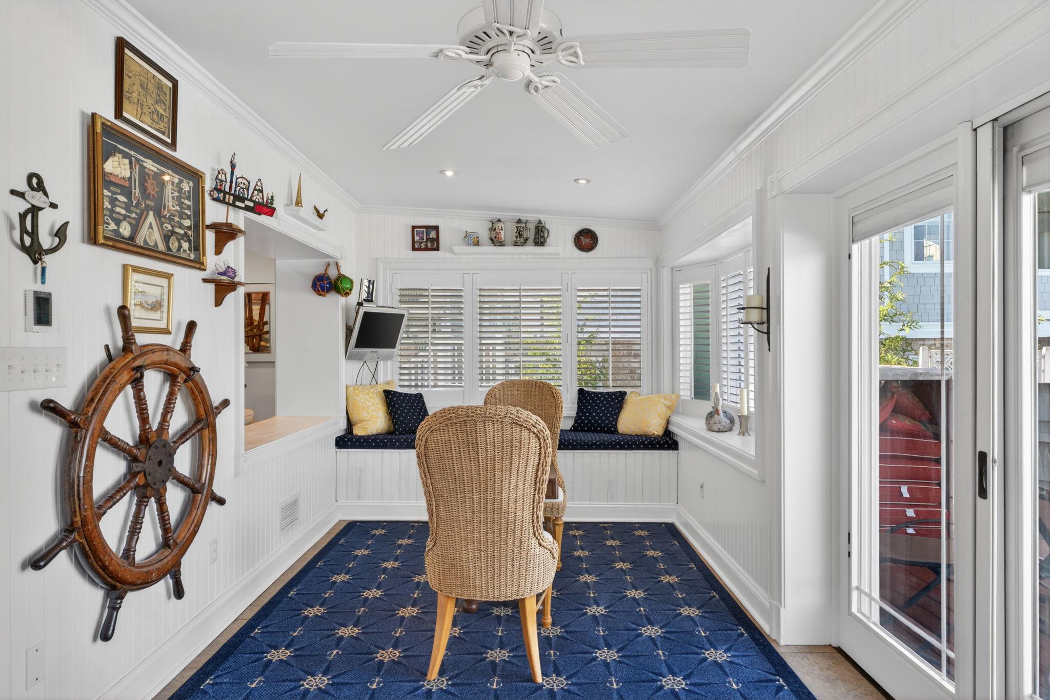 BOWLEYS QUARTERS - Residential