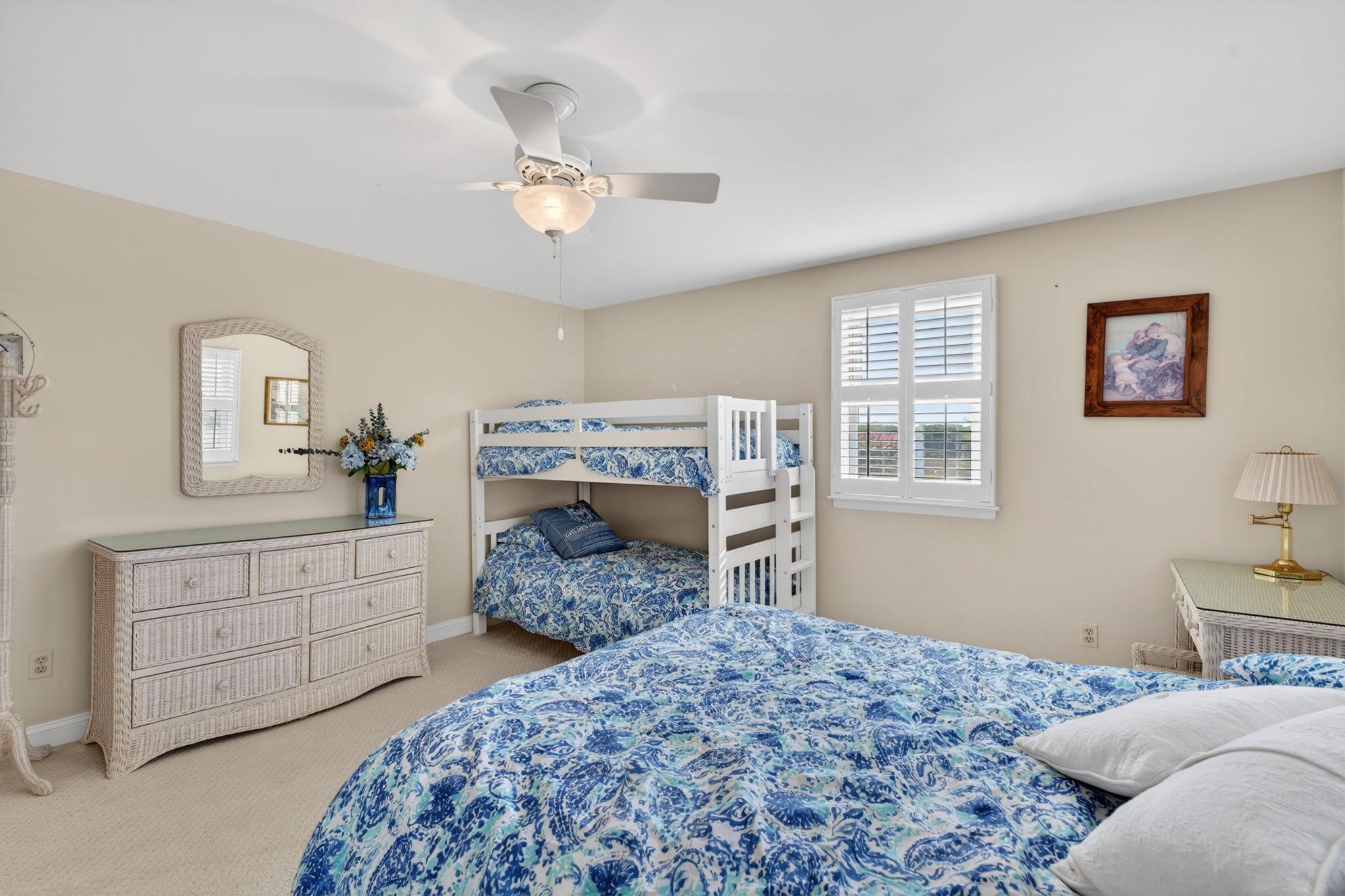 BOWLEYS QUARTERS - Residential