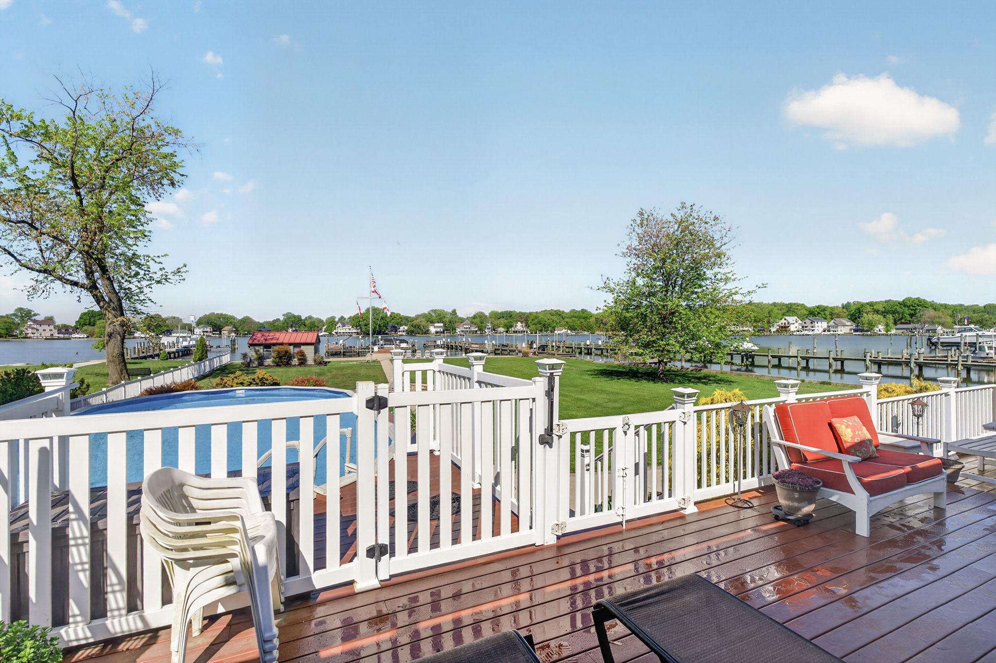 BOWLEYS QUARTERS - Residential