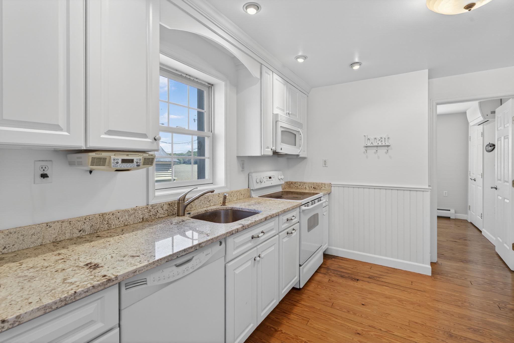 BOWLEYS QUARTERS - Residential
