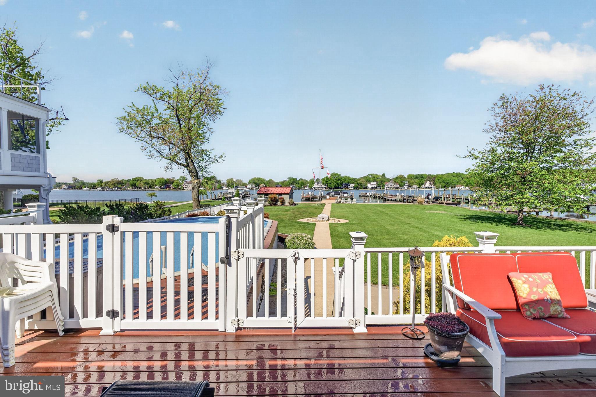 BOWLEYS QUARTERS - Residential