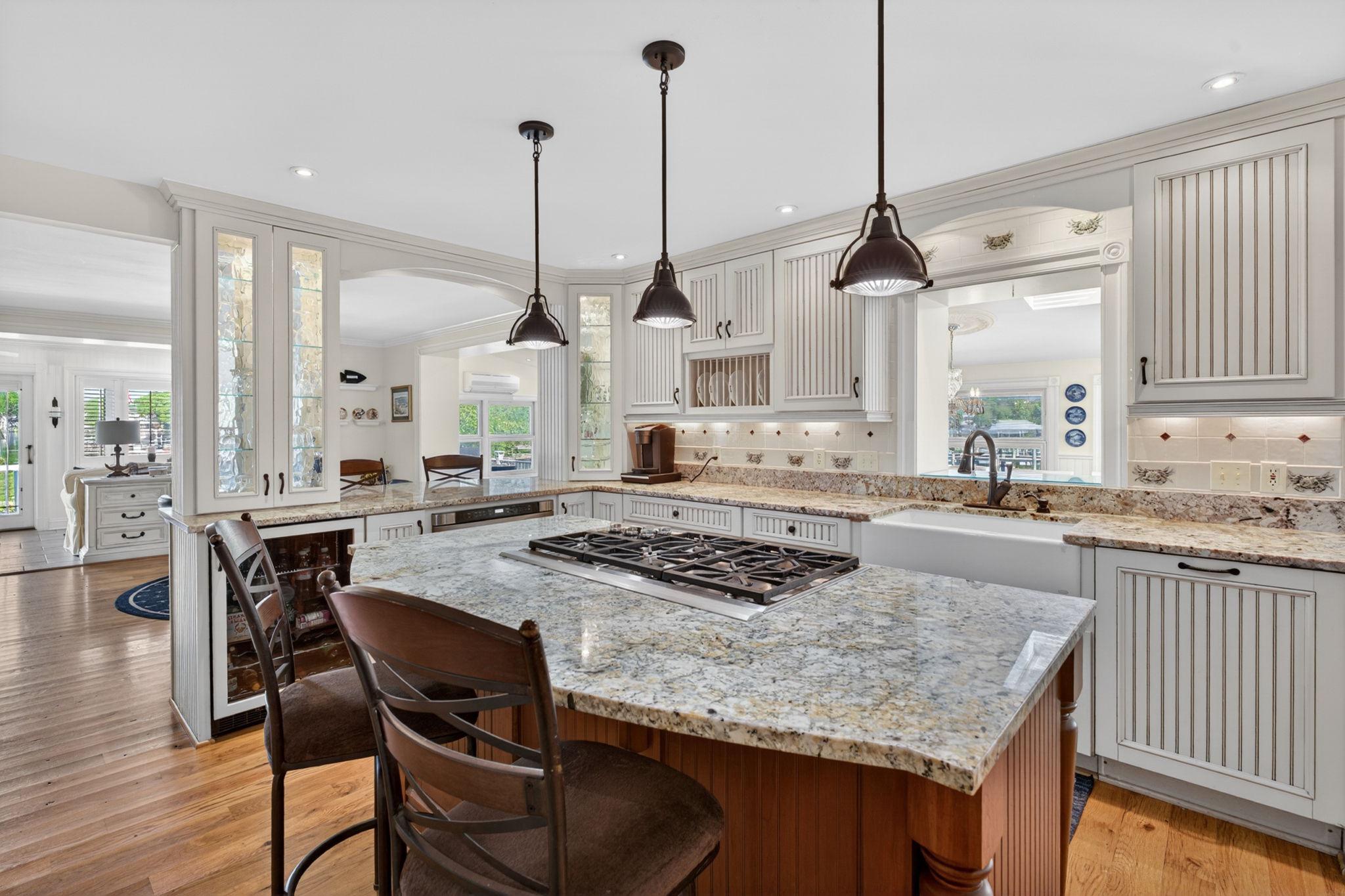 BOWLEYS QUARTERS - Residential