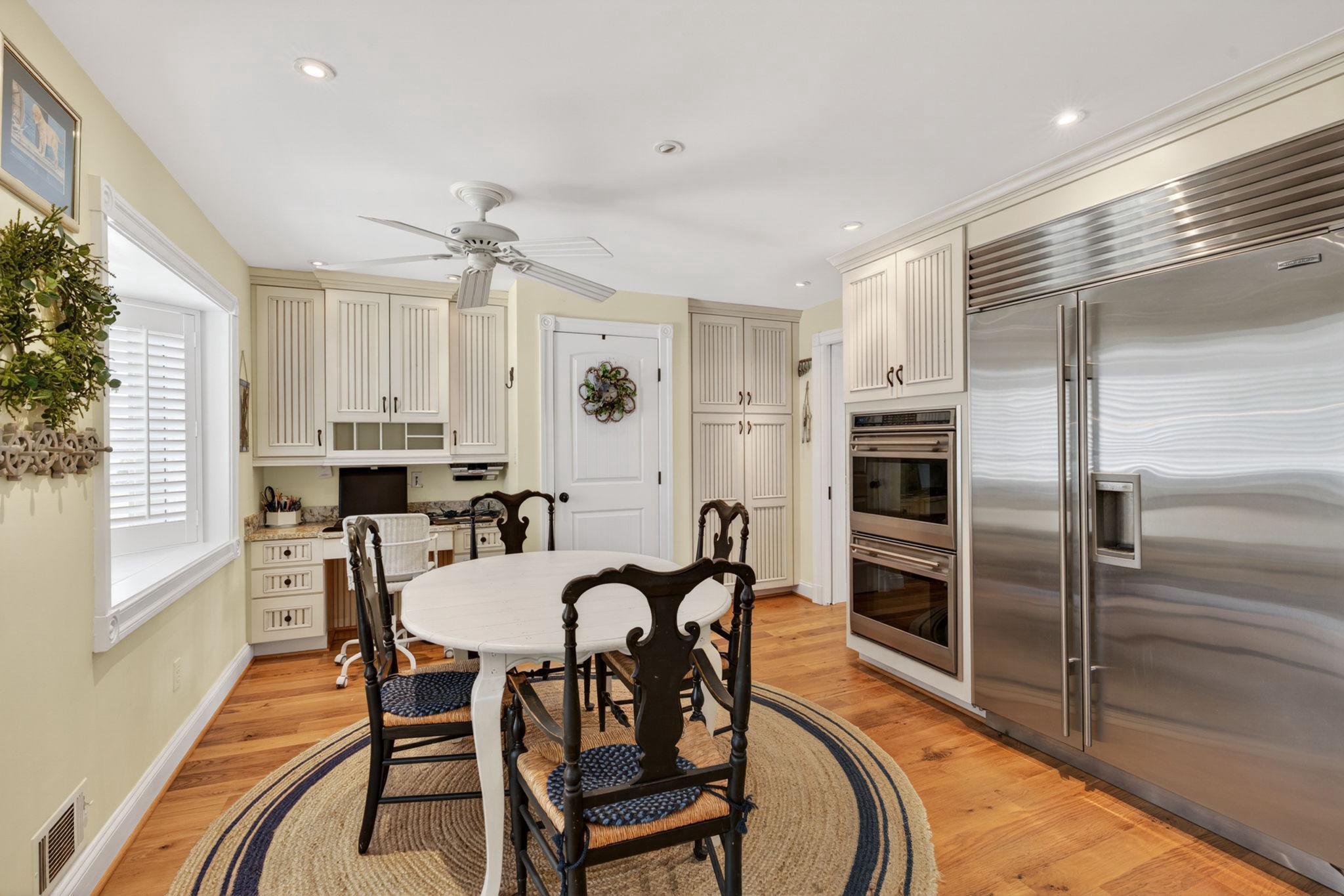 BOWLEYS QUARTERS - Residential