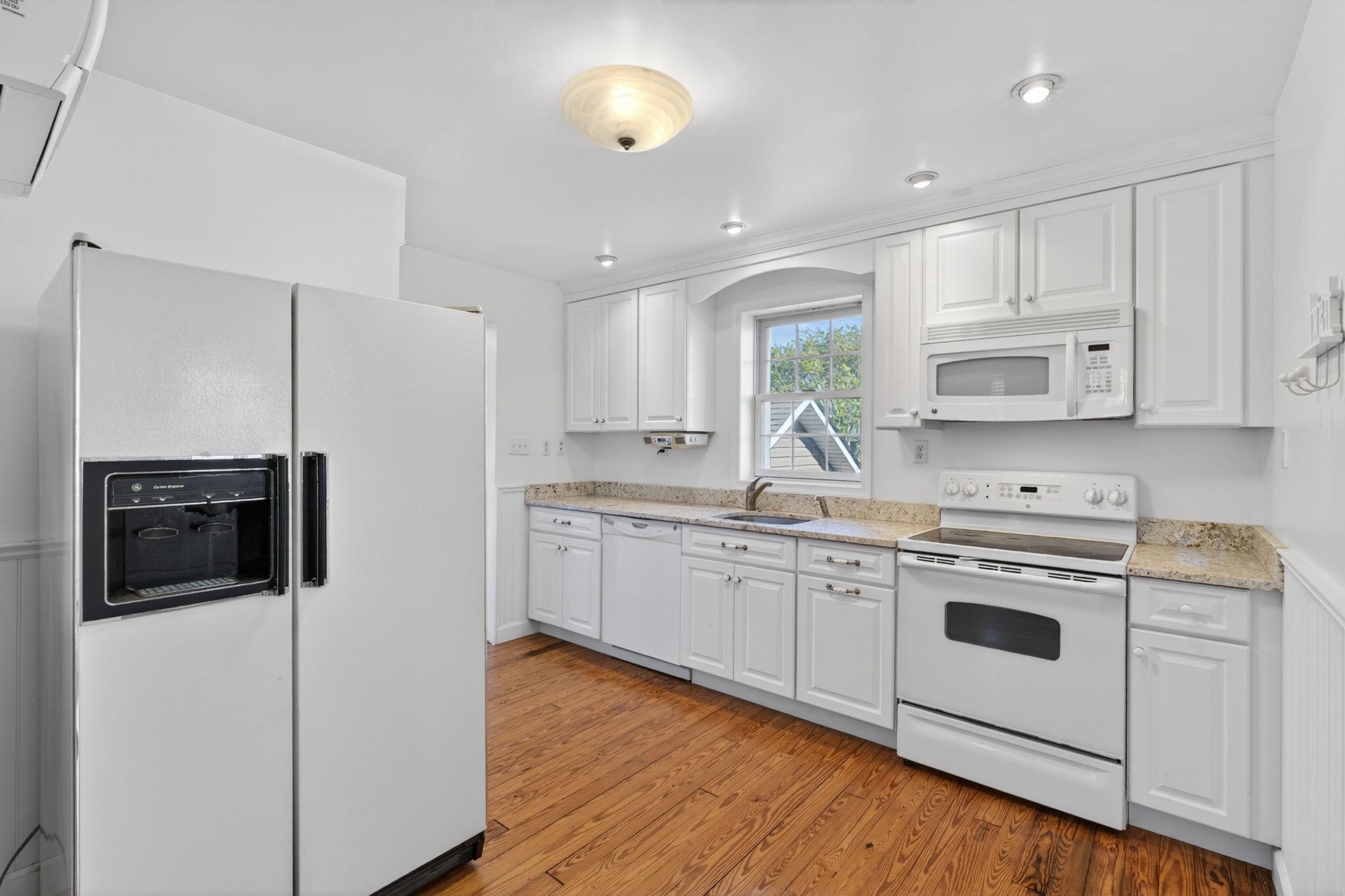 BOWLEYS QUARTERS - Residential
