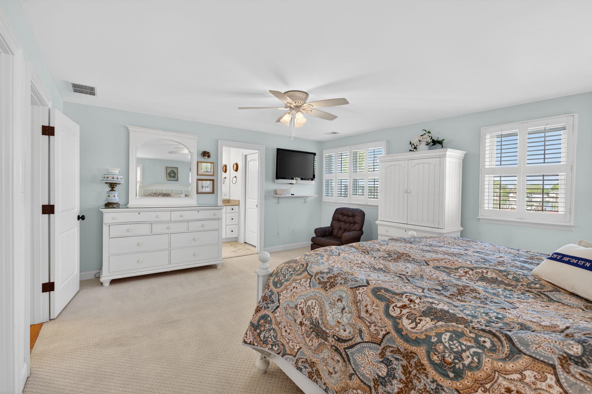 BOWLEYS QUARTERS - Residential
