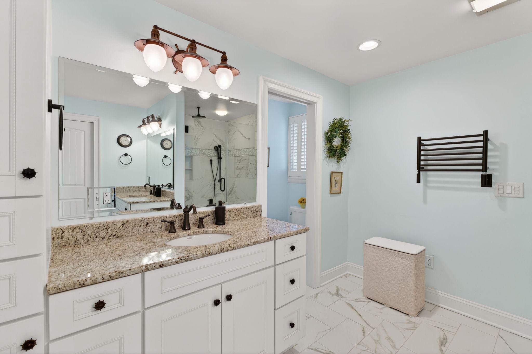 BOWLEYS QUARTERS - Residential