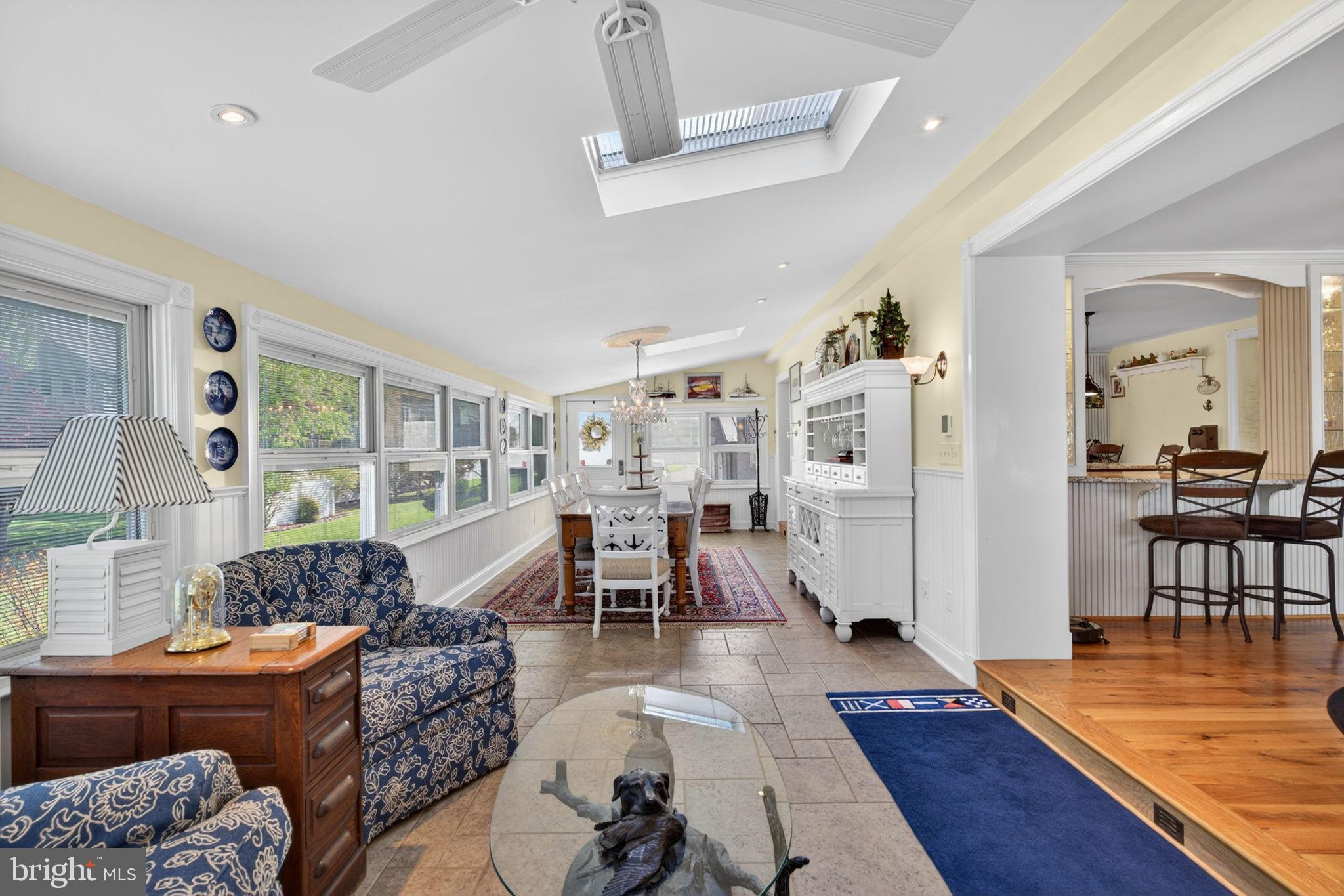BOWLEYS QUARTERS - Residential