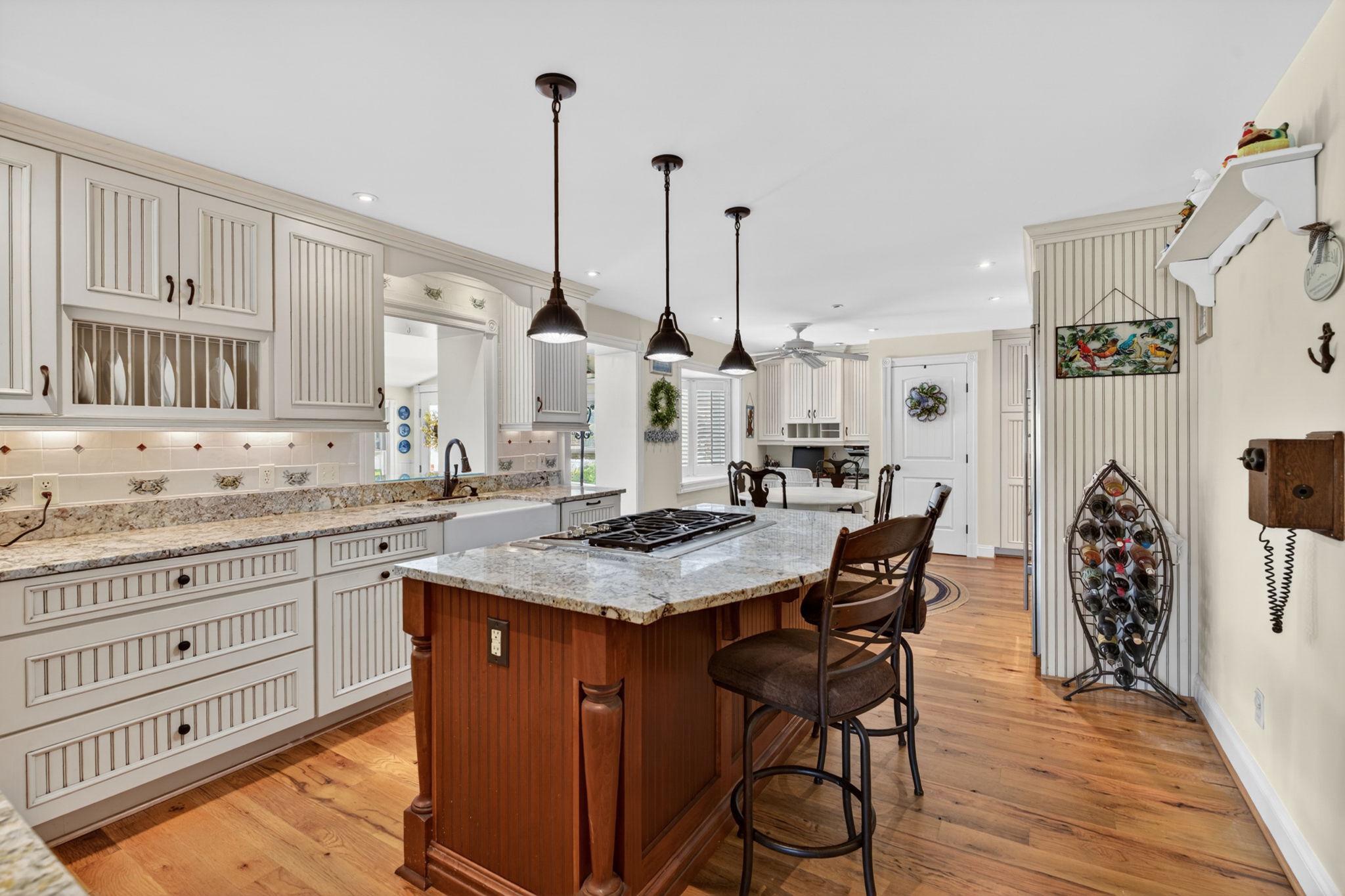 BOWLEYS QUARTERS - Residential