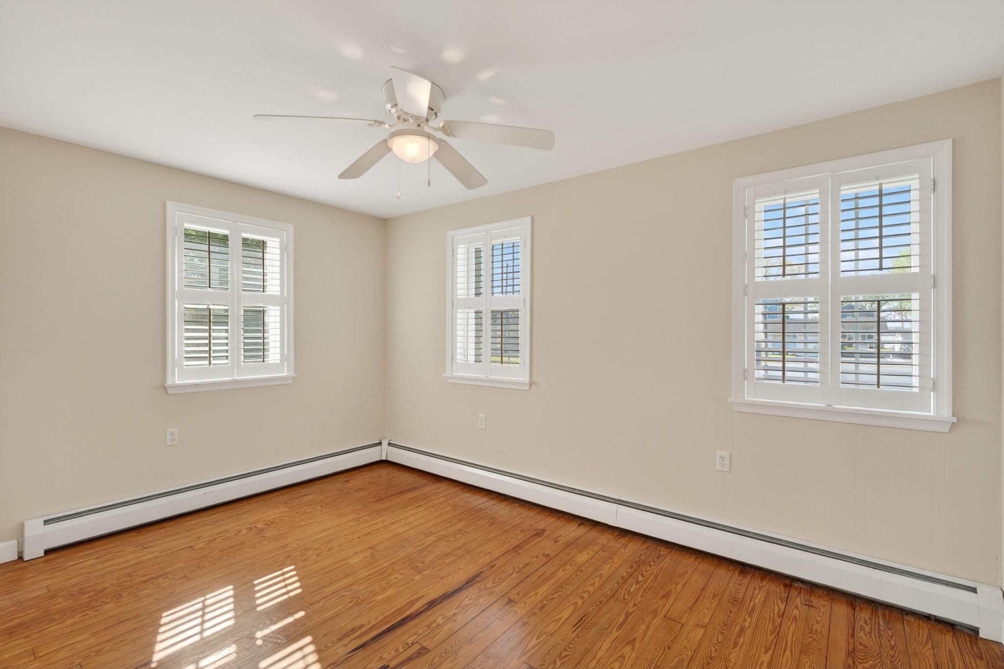 BOWLEYS QUARTERS - Residential