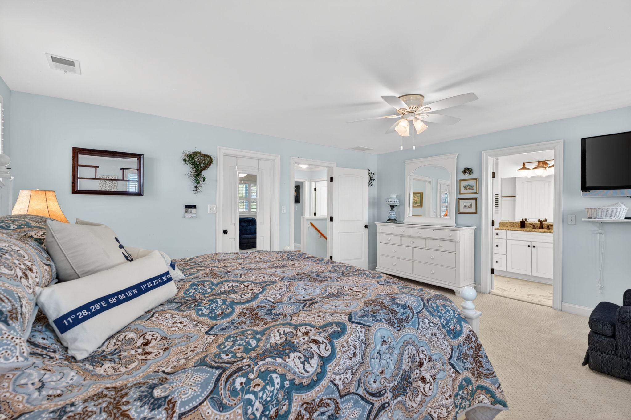 BOWLEYS QUARTERS - Residential