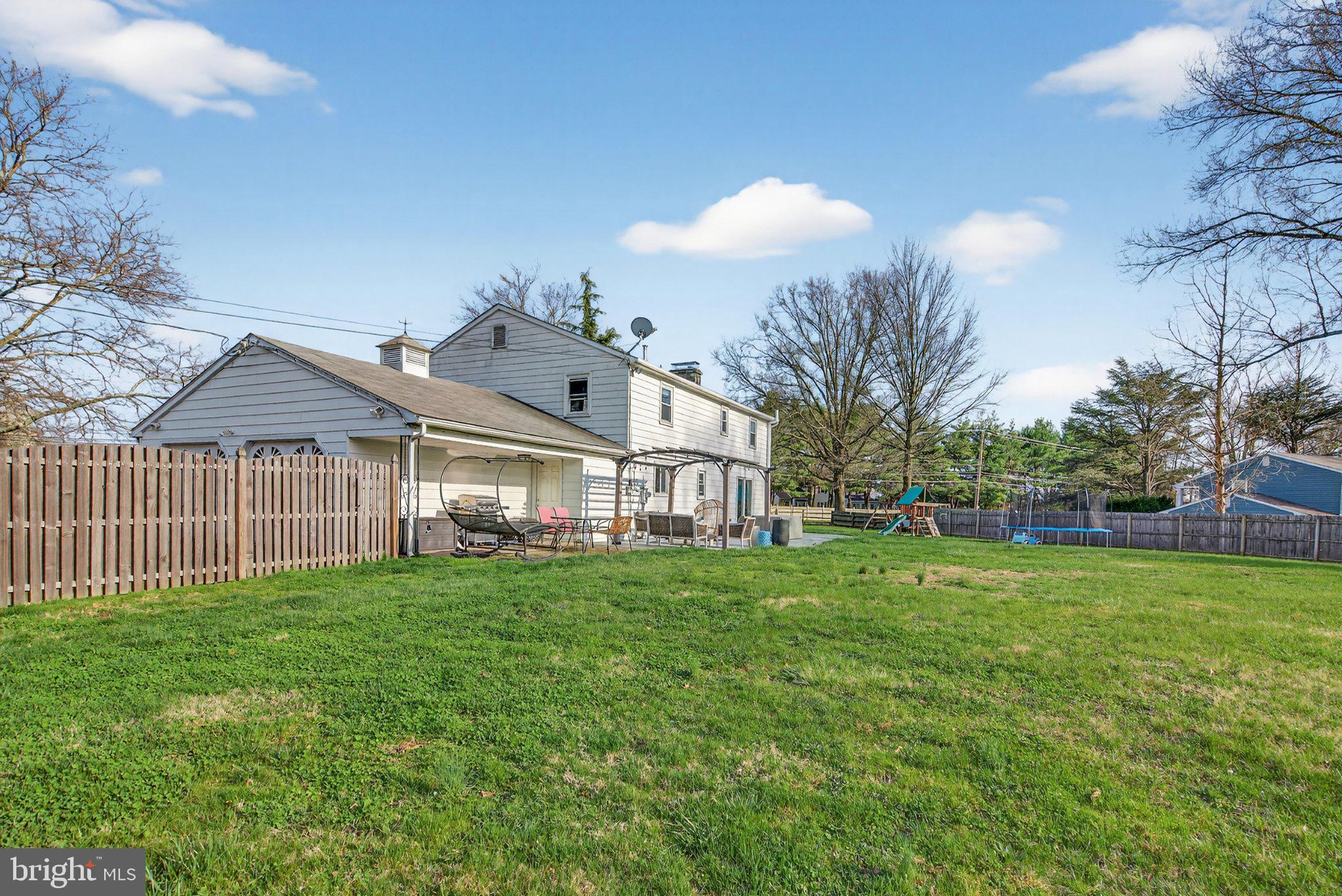 LANSDALE - Residential