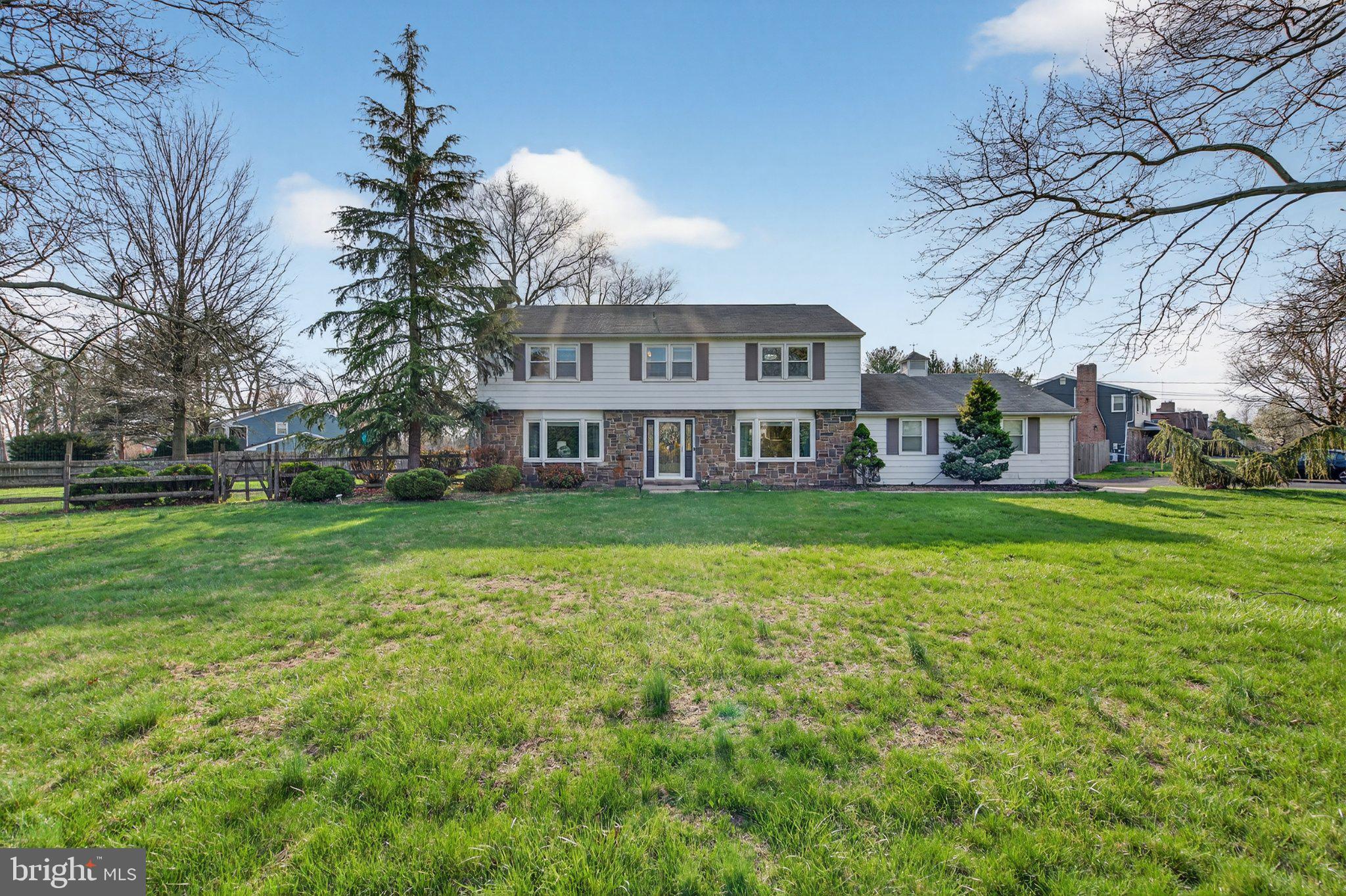 LANSDALE - Residential