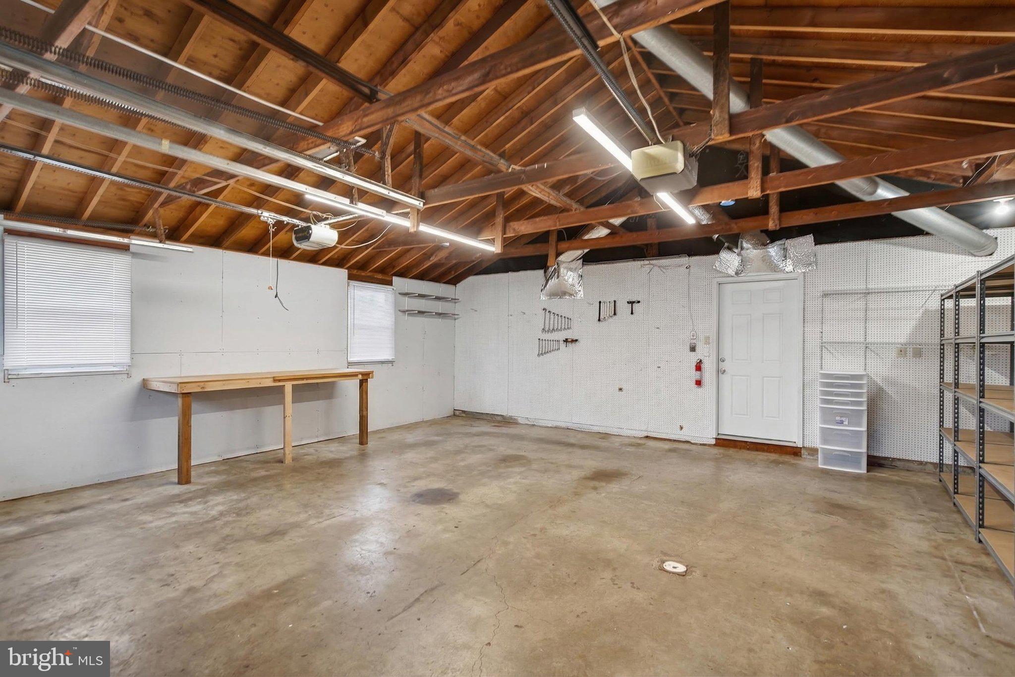 LANSDALE - Residential