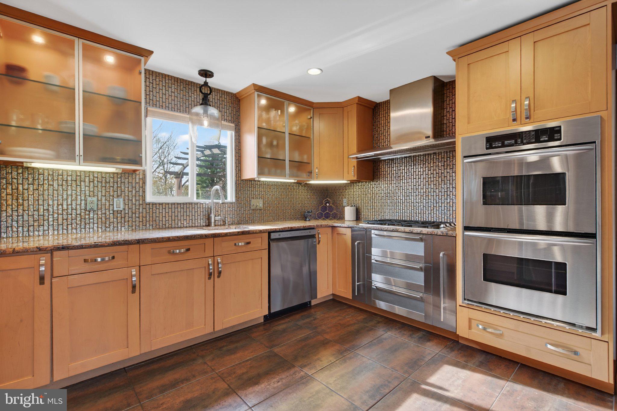 LANSDALE - Residential