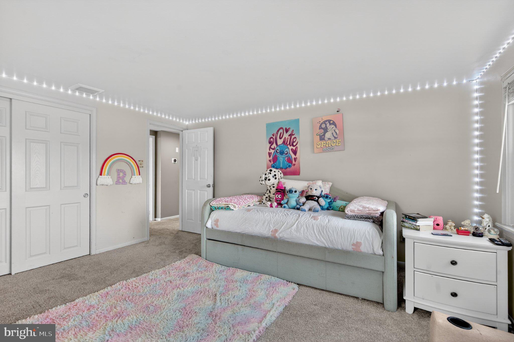 LANSDALE - Residential