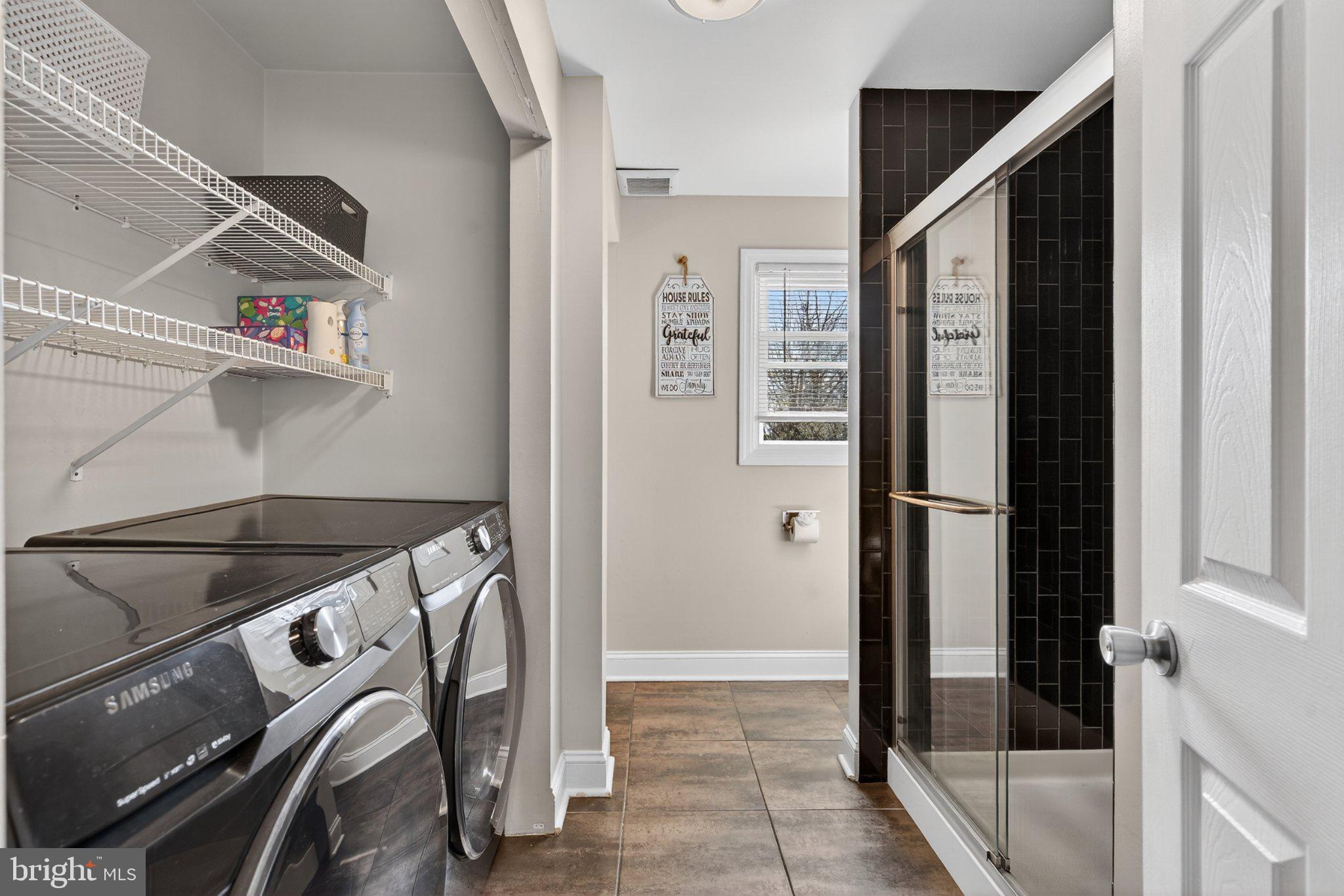 LANSDALE - Residential