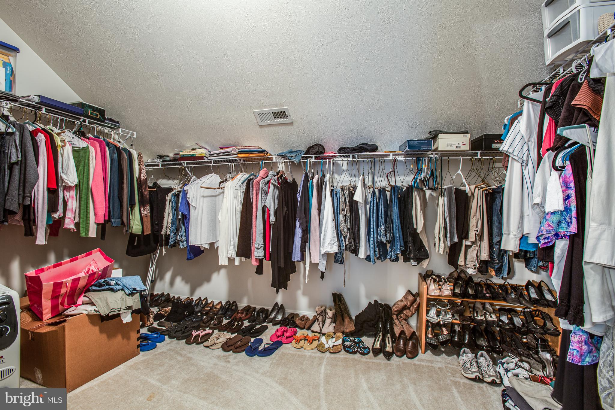 PELHAM'S CROSSING - Residential