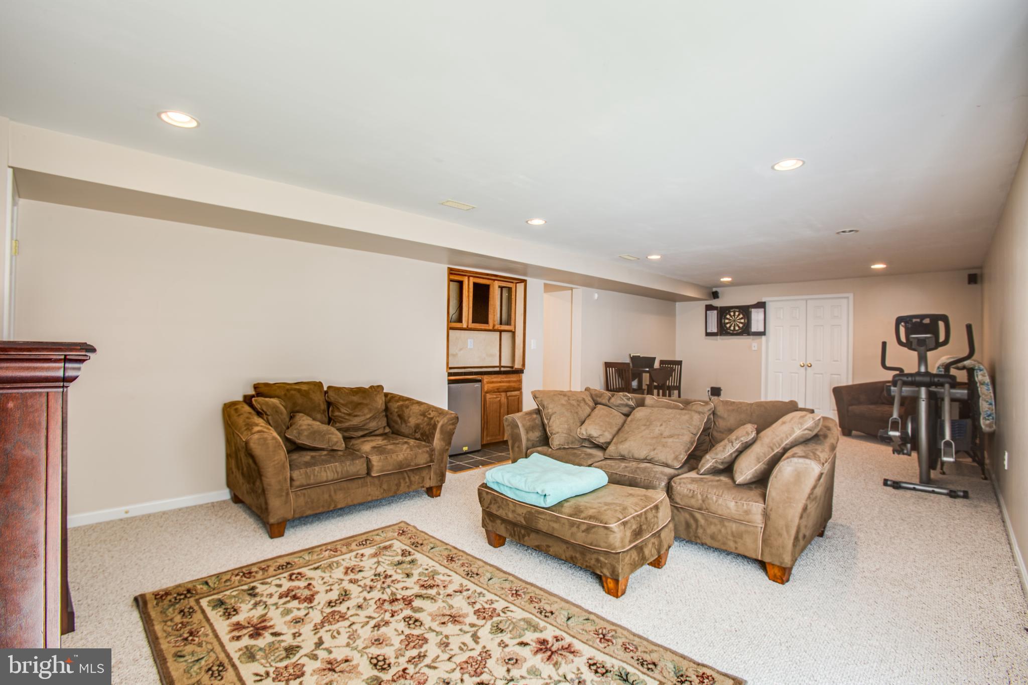 PELHAM'S CROSSING - Residential