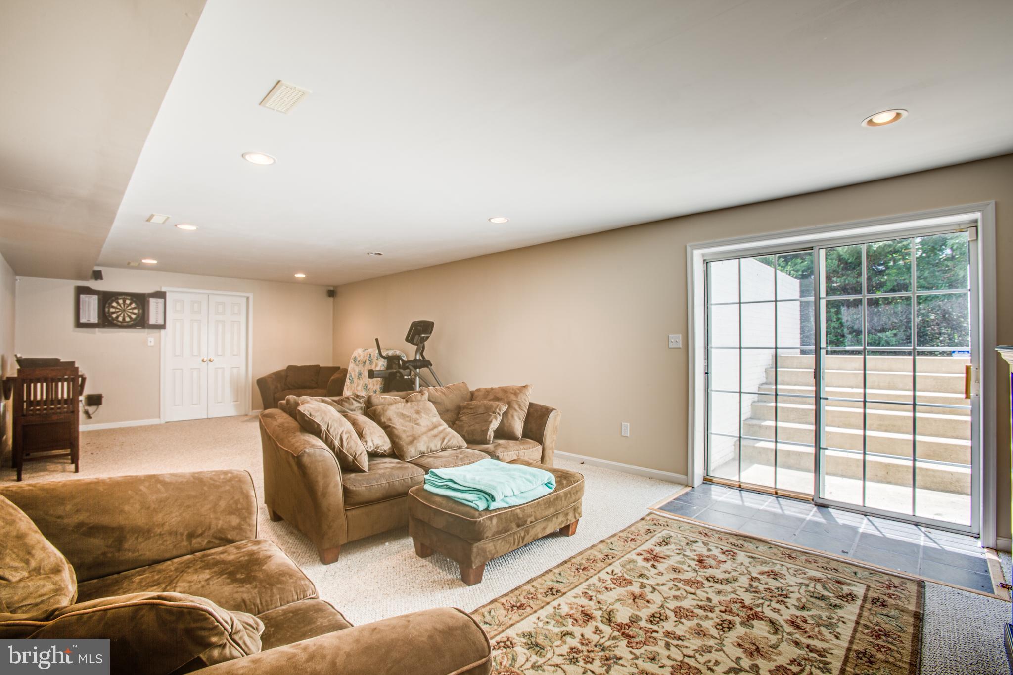 PELHAM'S CROSSING - Residential