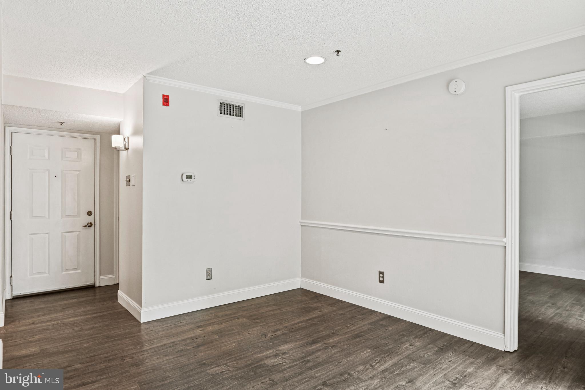 FOUNTAINS AT MCLEAN - Residential