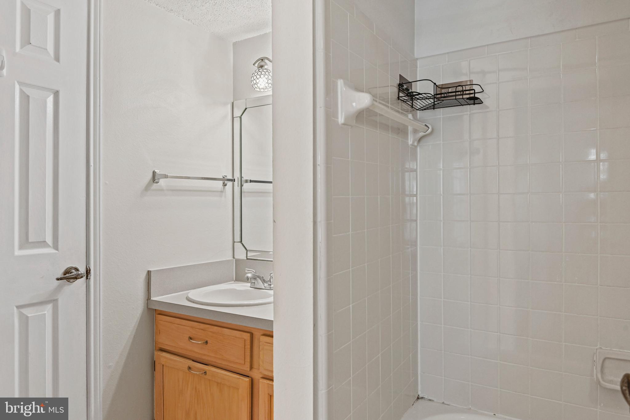 FOUNTAINS AT MCLEAN - Residential