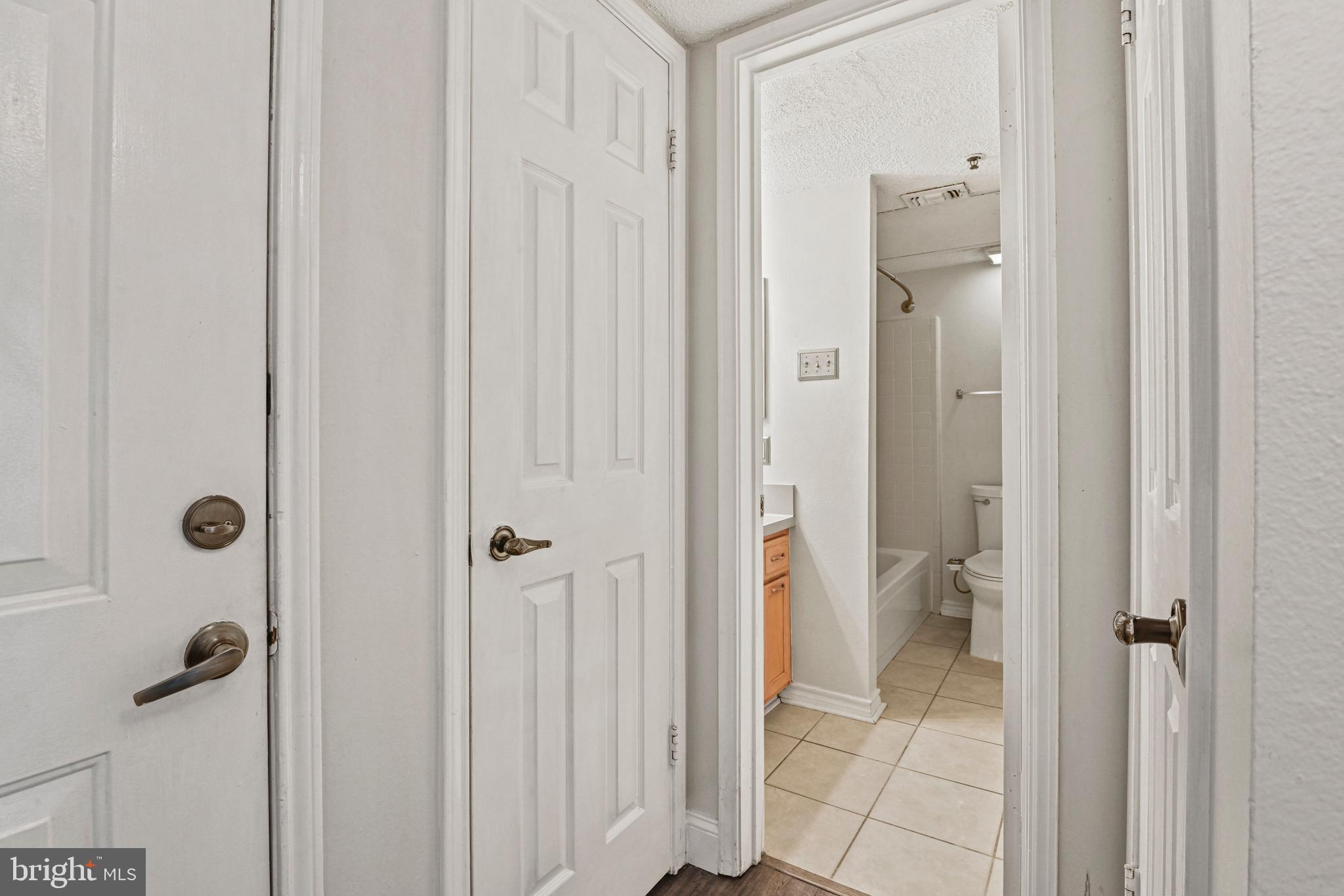 FOUNTAINS AT MCLEAN - Residential