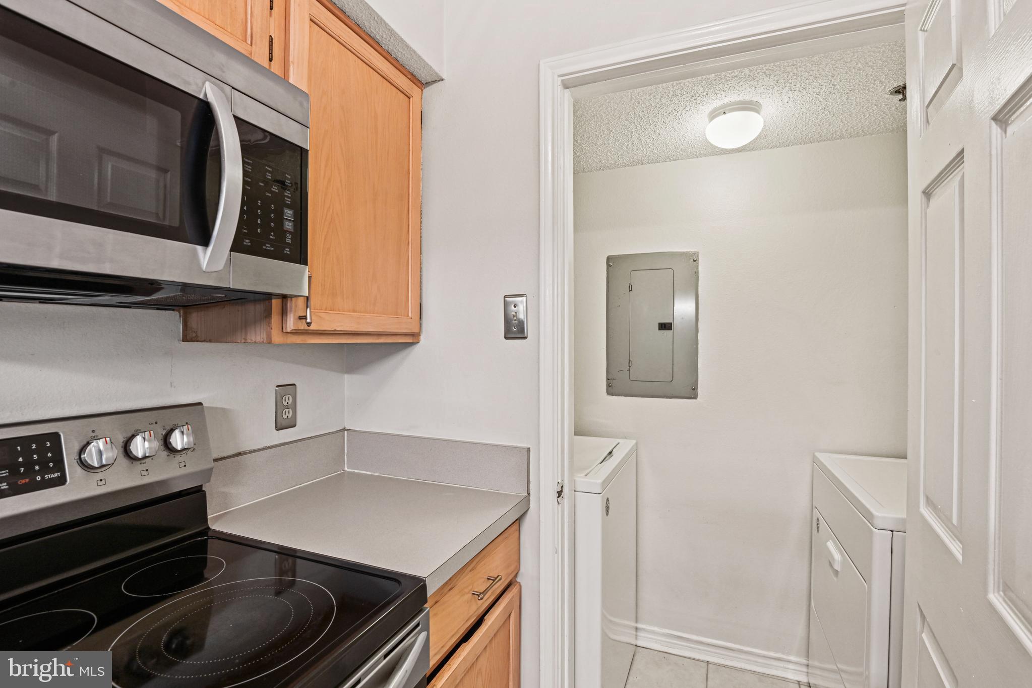 FOUNTAINS AT MCLEAN - Residential