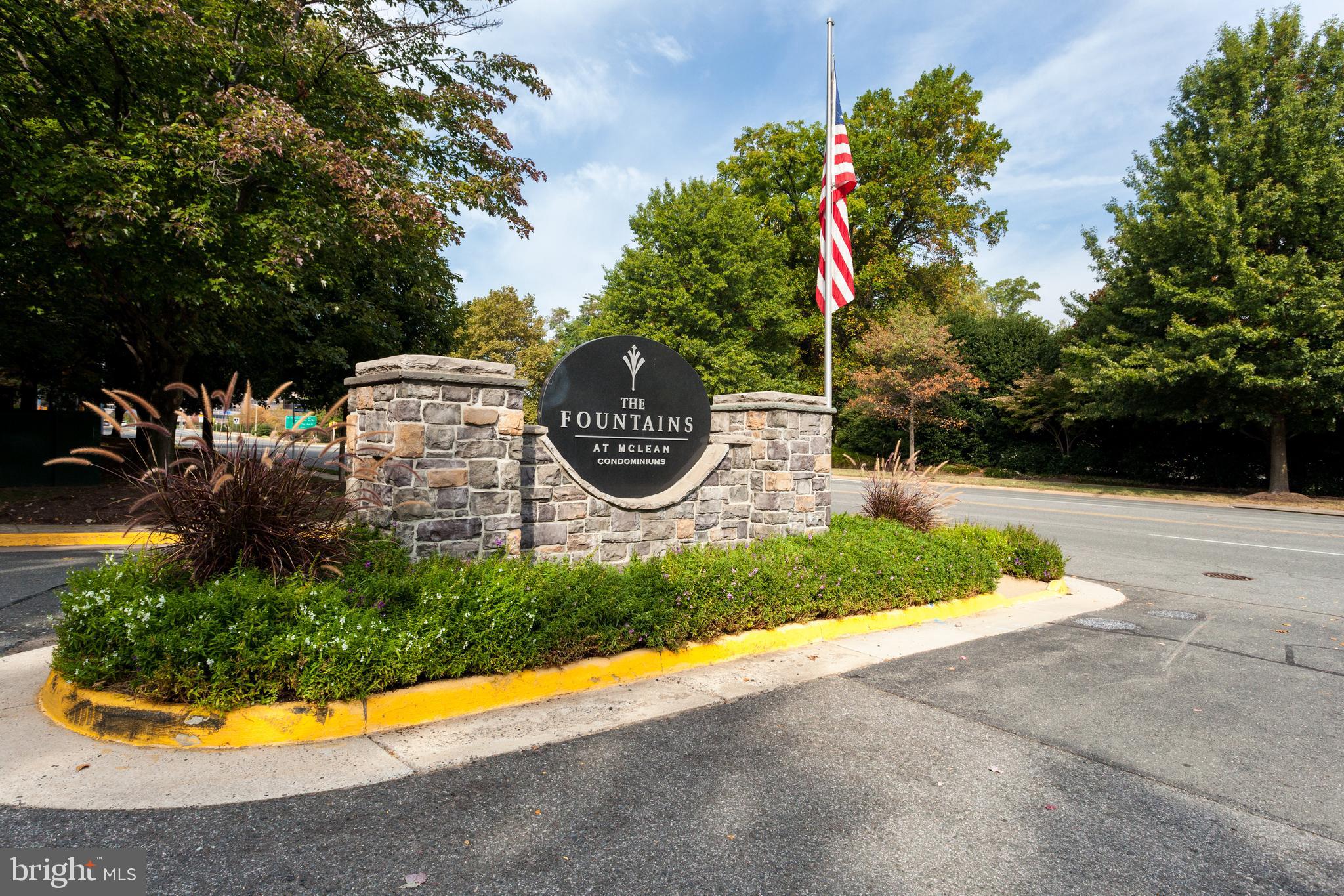 FOUNTAINS AT MCLEAN - Residential
