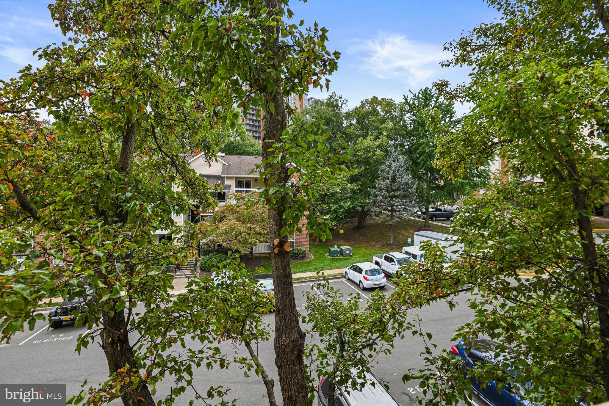 FOUNTAINS AT MCLEAN - Residential